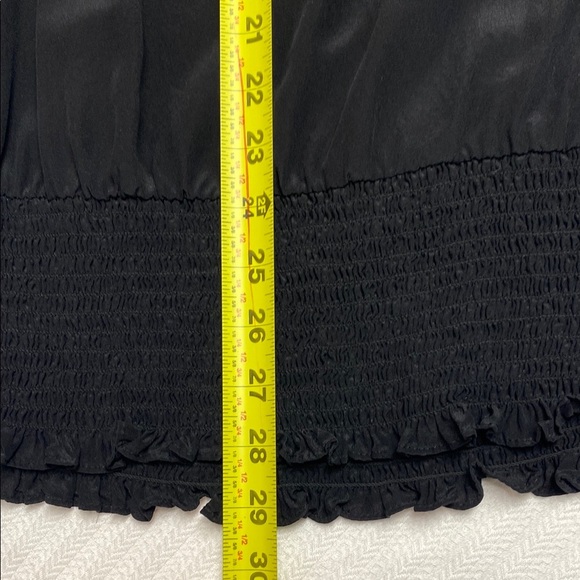 Primrose Blouse Silk Elegant Scoop Neck Smocked Cuff and Hem Black Size Medium - Picture 6 of 16